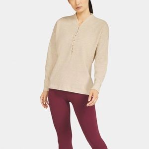 Nike Yoga Waffle V Neck Thermal Pullover Long Sleeve Size XS in Cream